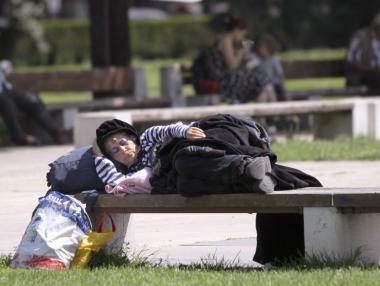 Бизнесът освобождава повече хора, отколкото наема