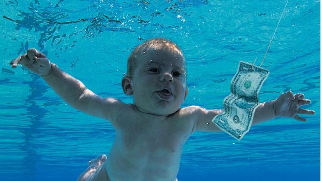 Порасналото бебе от обложката на Nirvana съди бандата за $150 хиляди