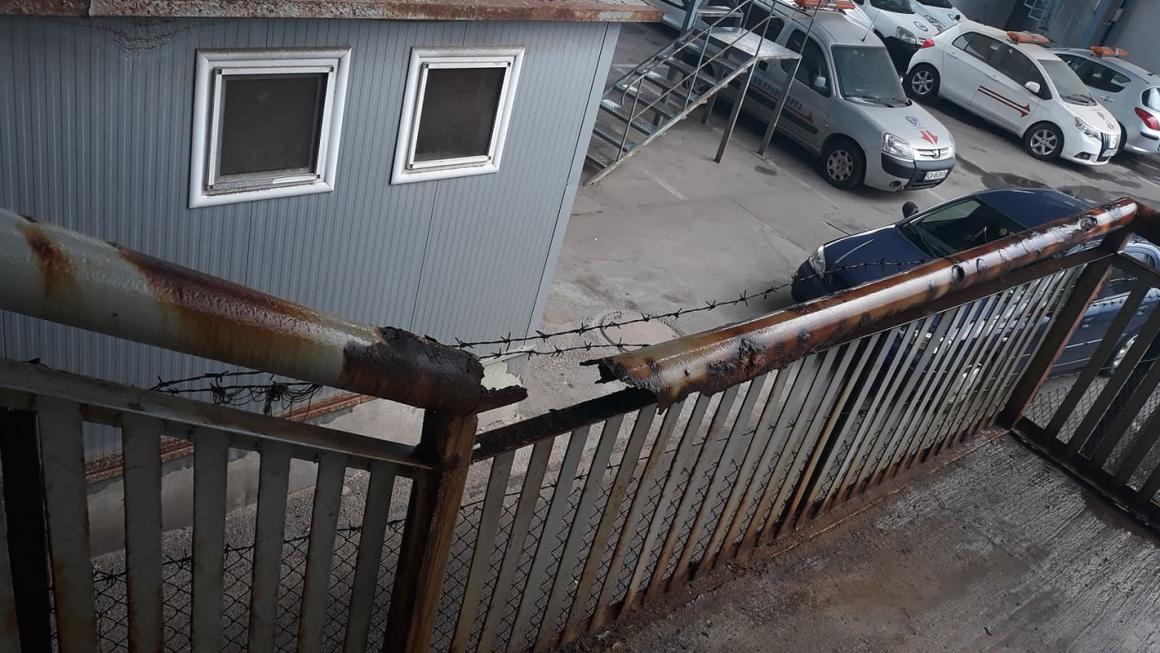 Галерия :: Снимка 6 :: 4 години след ремонт: Ръжда разяжда столичния мост „Чавдар“ (галерия)}