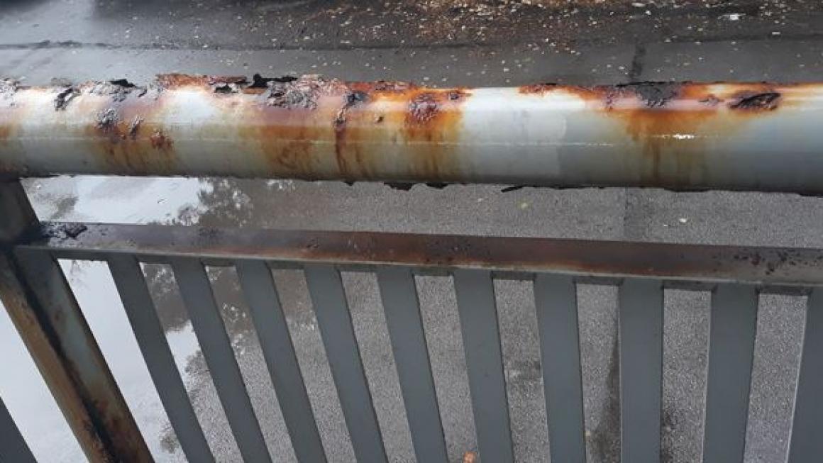 Галерия :: Снимка 2 :: 4 години след ремонт: Ръжда разяжда столичния мост „Чавдар“ (галерия)}