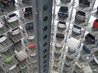 Британското автопроизводство удари ново дъно, невиждано от 1956 г.