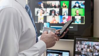 Гафове в Zoom струват работата на много служители