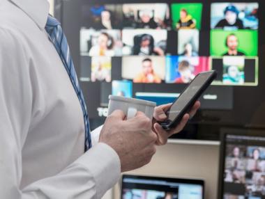 Гафове в Zoom струват работата на много служители