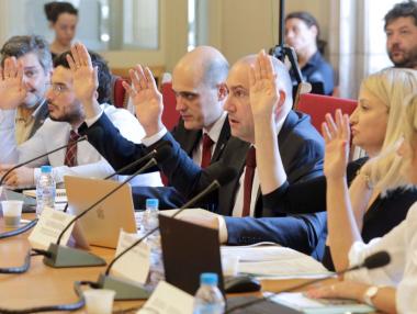 Бюджетът влиза на второ четене в ресорната комисия