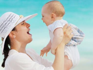 Майчинството през втората година става 650 лв.