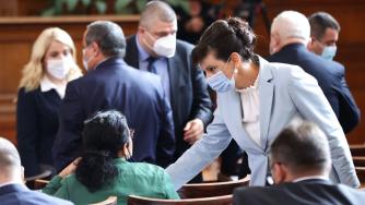 Парламентът окончателно одобри добавките от 120 лв. към пенсиите