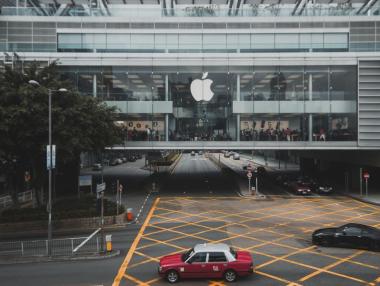 Страхът от локдаун изстреля технологичните акции до нови рекорди