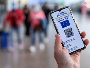 Гърция разследва фалшиви COVID сертификати, издадени в България