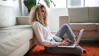 Броят на работните часове се е увеличил с 14% по време на пандемията