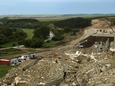 Комитова откри кой е неизвестният строител на част от „Хемус“