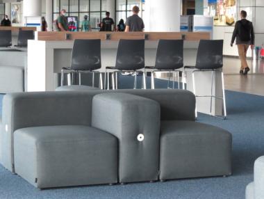 Летище София смени мебелите