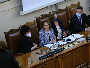 В понеделник няма да има извънредно заседание на парламента