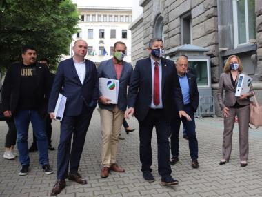 „Демократична България“ очаква да победи на изборите