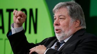 Съоснователят на Apple стартира мистериозна космическа компания