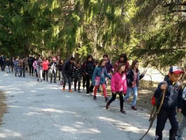 Учениците ще ходят на държавна почивка и догодина