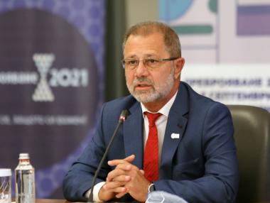 Едва 1/5 от хората са се преброили онлайн