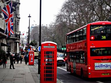 „Перфектната буря“ връхлетя британската икономика