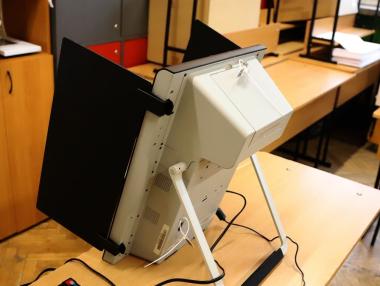 „Тренд“: Формацията на Петков и Василев печели 9% на изборите