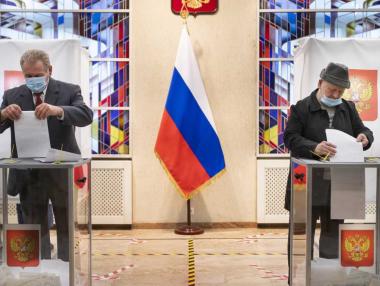 Партията на Путин печели убедително изборите в Русия