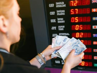 Турция впряга данъците, за да стабилизира лирата