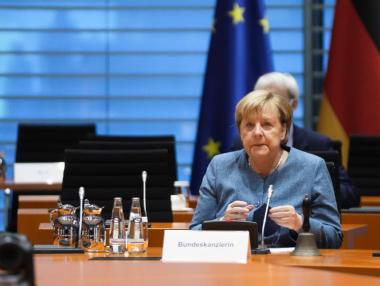 Германия няма да плаща обезщетенията за неваксинираните