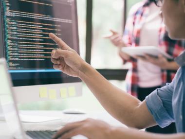 Бизнесът обвини държавата за слабия интерес на IT мигрантите към България