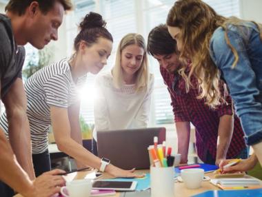 Пътят, който младите проправят