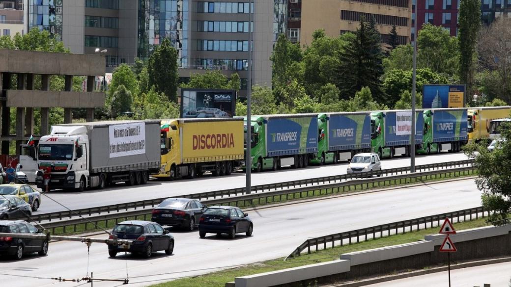 Националният протест на транспортния бранш се отлага