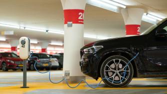 Електромобилите печелят от хаоса с горивата във Великобритания