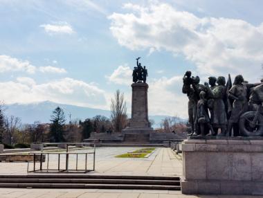 Паметникът на Съветската армия е опасен и ще се ремонтира с 390 хил. лв.