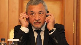 Валери Симеонов също влиза в битката за „Дондуков“ 2