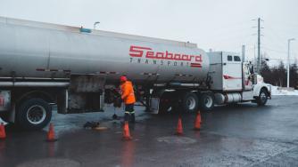 Великобритания може да издаде повече визи за работници от чужбина