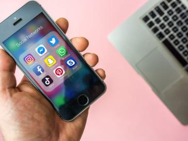 Facebook, Instagram и Whatsapp се сринаха