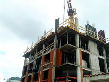 Имотният пазар в София: Купува се всичко, цените летят, „балон“ няма