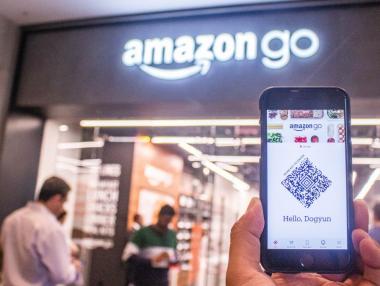 Amazon отваря първия си нехранителен магазин във Великобритания