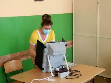 ЦИК обяви нова поръчка за машини, но за по-малко пари