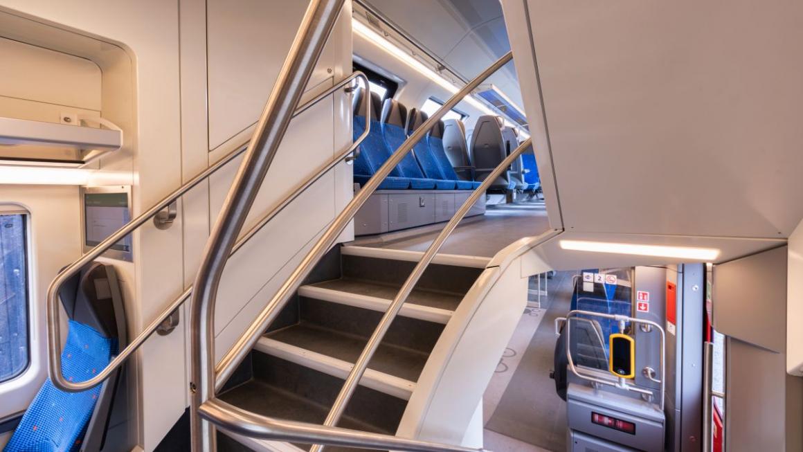 Галерия :: Снимка 7 :: Skoda представи ново поколение двуетажни влакове (галерия)}