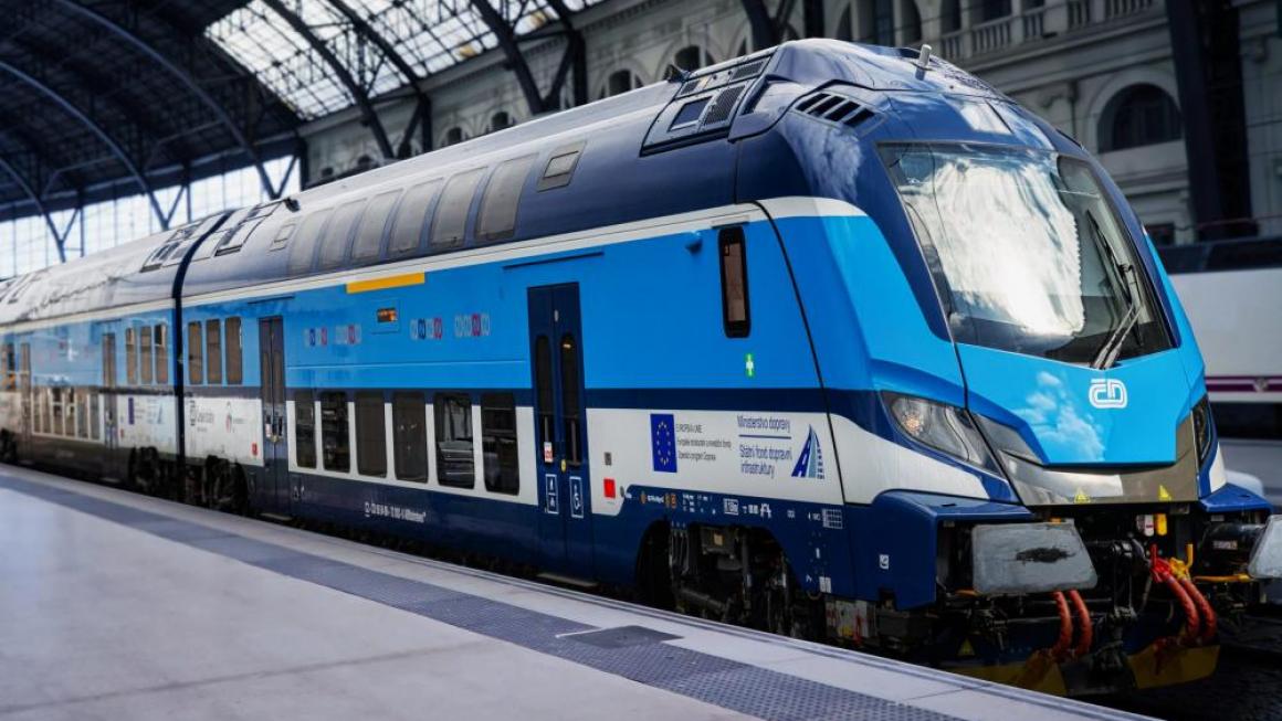 Галерия :: Снимка 0 :: Skoda представи ново поколение двуетажни влакове (галерия)}