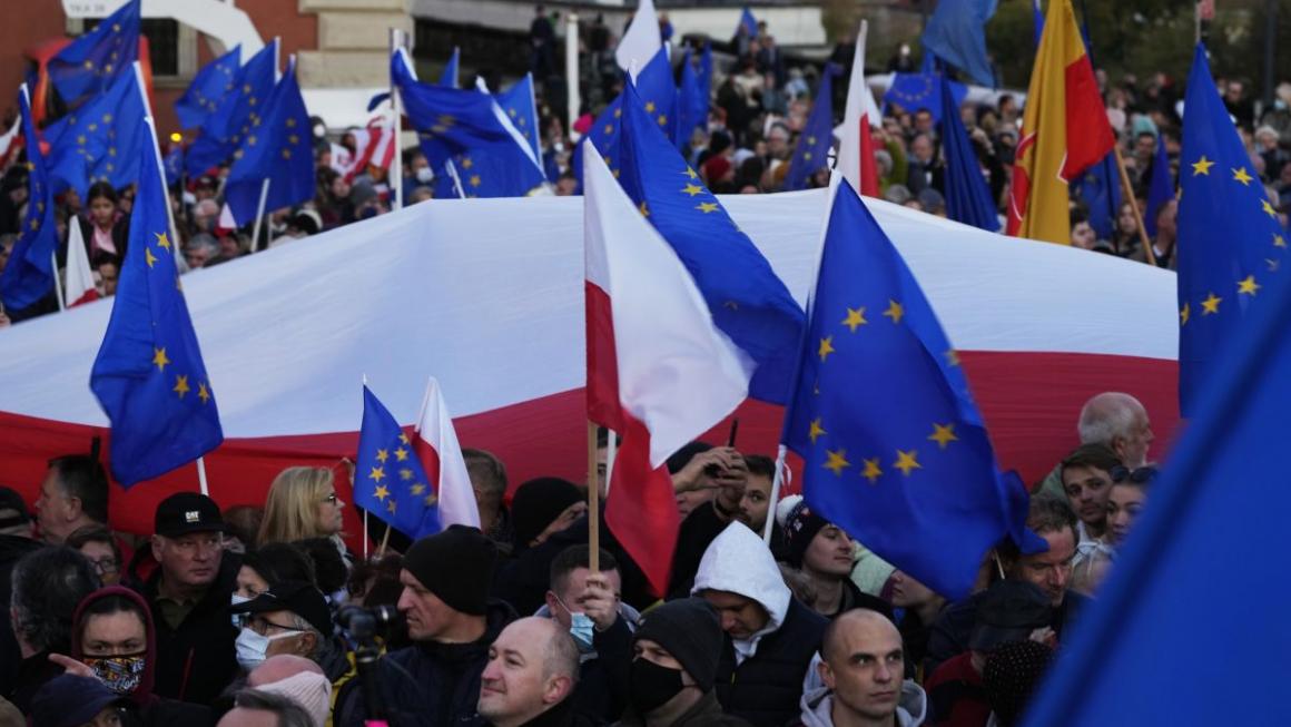 Галерия :: Снимка 4 :: Polexit парализира Полша (галерия)}