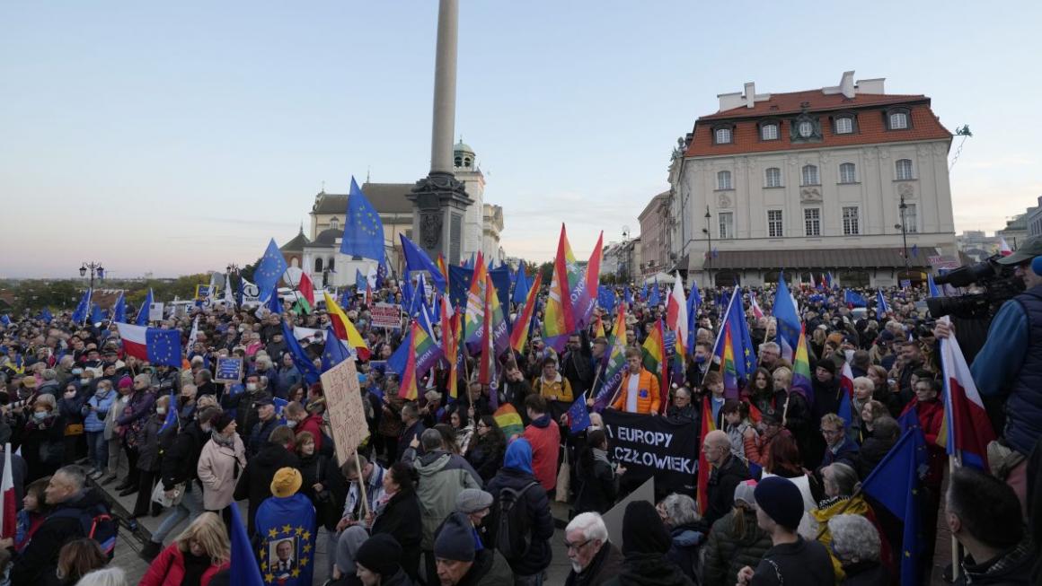 Галерия :: Снимка 0 :: Polexit парализира Полша (галерия)}