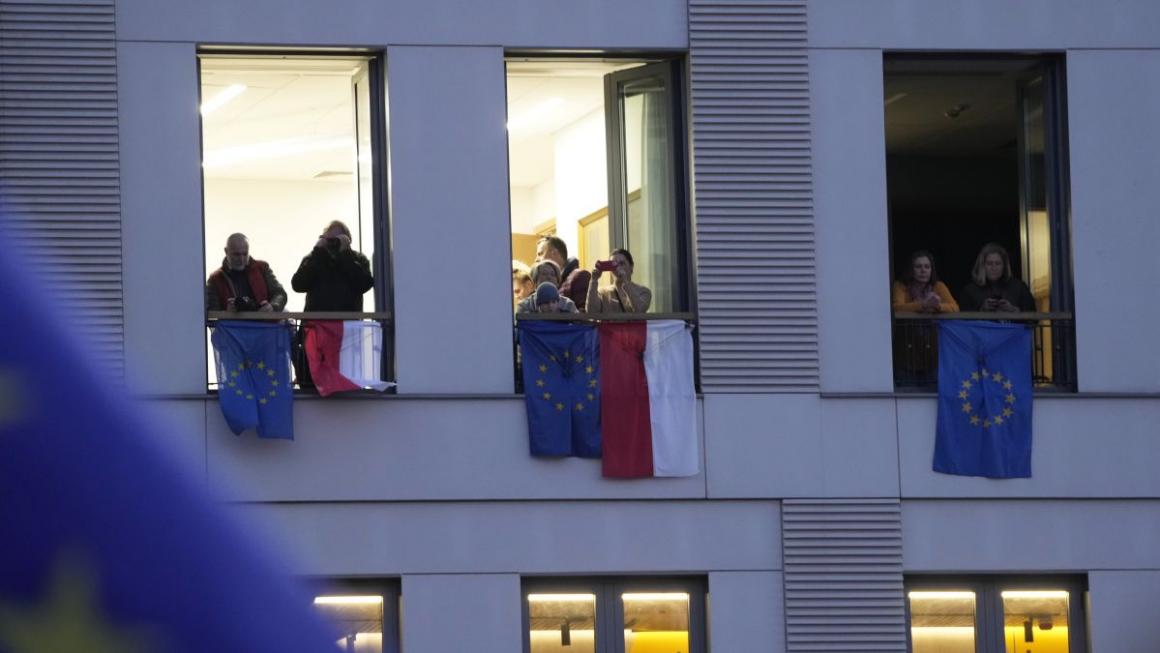 Галерия :: Снимка 7 :: Polexit парализира Полша (галерия)}