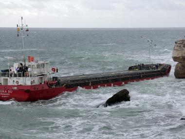 Корабът Vera Su вече се води потънал