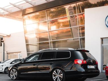 Tesla принуждава Volkswagen да ускори производството на електромобили