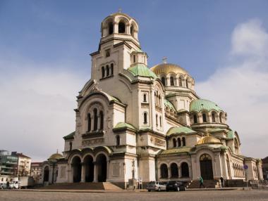 4 фирми искат да ремонтират площада около „Александър Невски“
