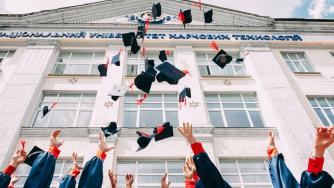 Интересът към професионалното обучение в България расте