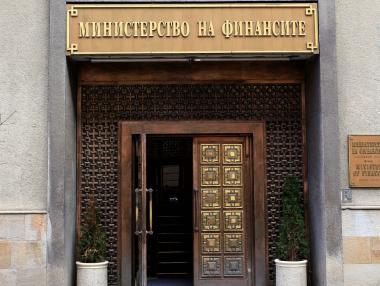 Макрорамка с три прогнози: време е за не-кризисен бюджет за 2022 г.