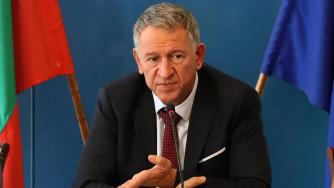 Най-малките ученици може да се върнат в клас само с регулярни тестове