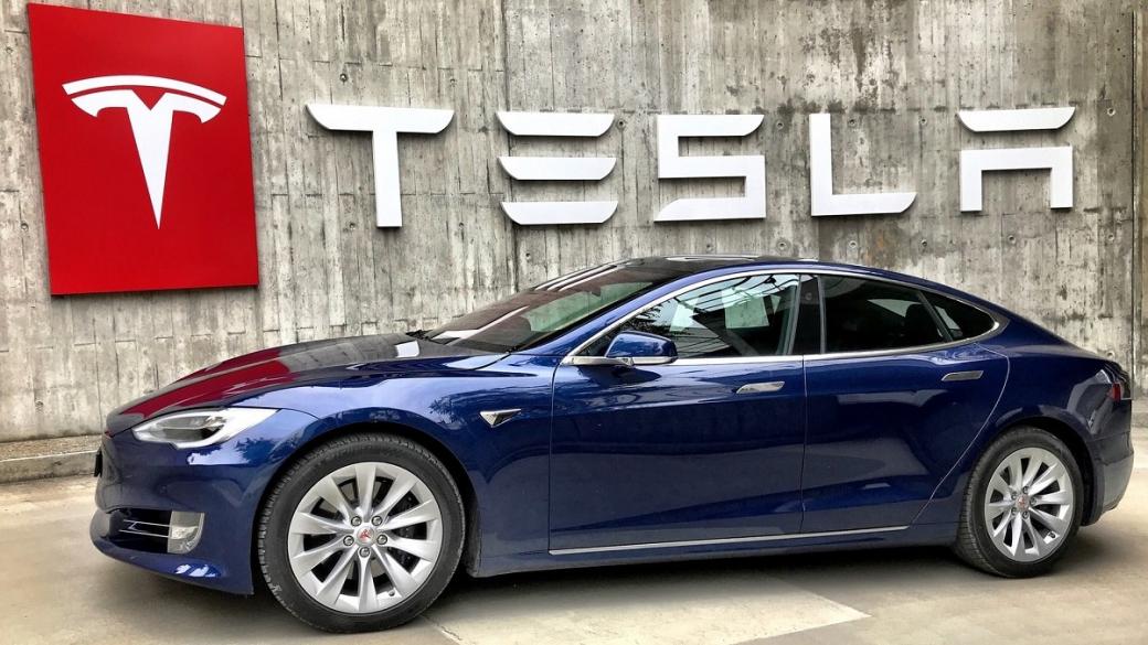 Пазарната капитализация на Tesla надхвърли 1 трлн. долара