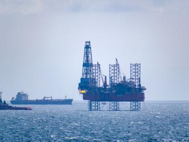 Как енергийната криза помага на една богата нация да стане още по-богата