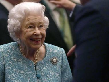 Кралица Елизабет ще пропусне климатичната конференция COP26